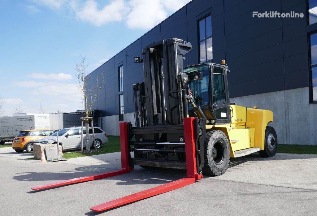 Hyster H16XM-1200 container handler