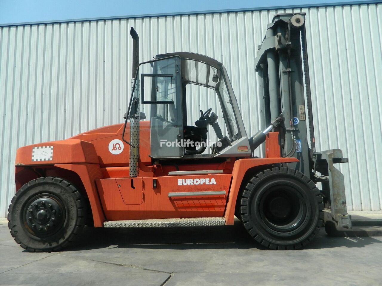 Kalmar DCE100 12 container handler