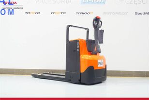 Toyota LWE250 electric pallet truck