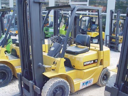 Caterpillar GP20 rough terrain forklift