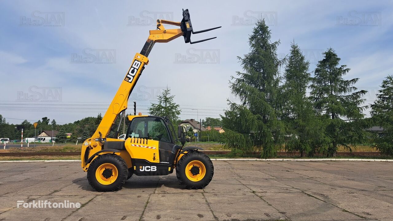 JCB 531-70 telehandler