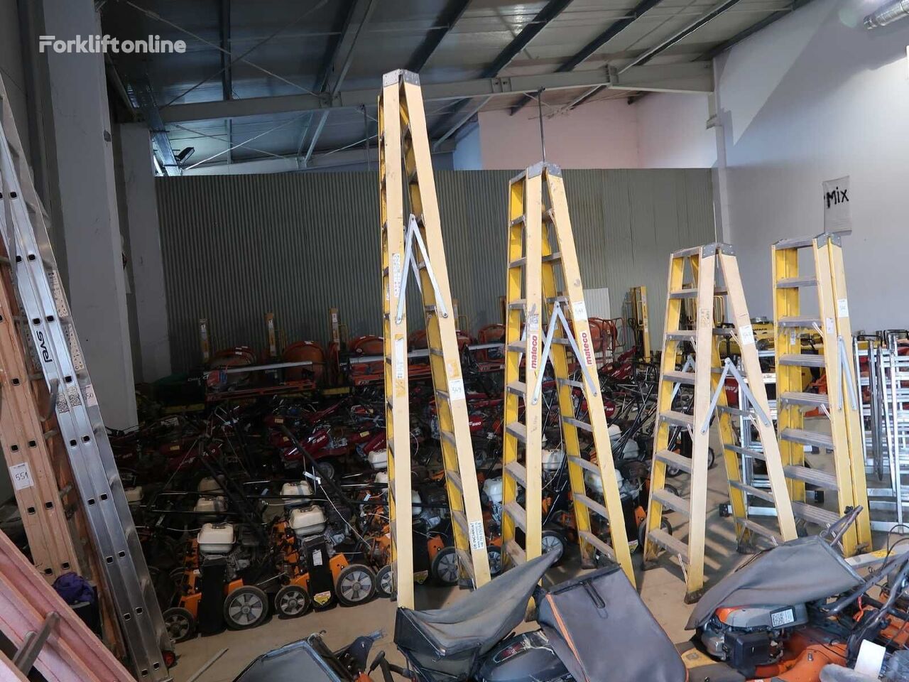 V6 - Fiberglass ladder  warehouse ladder